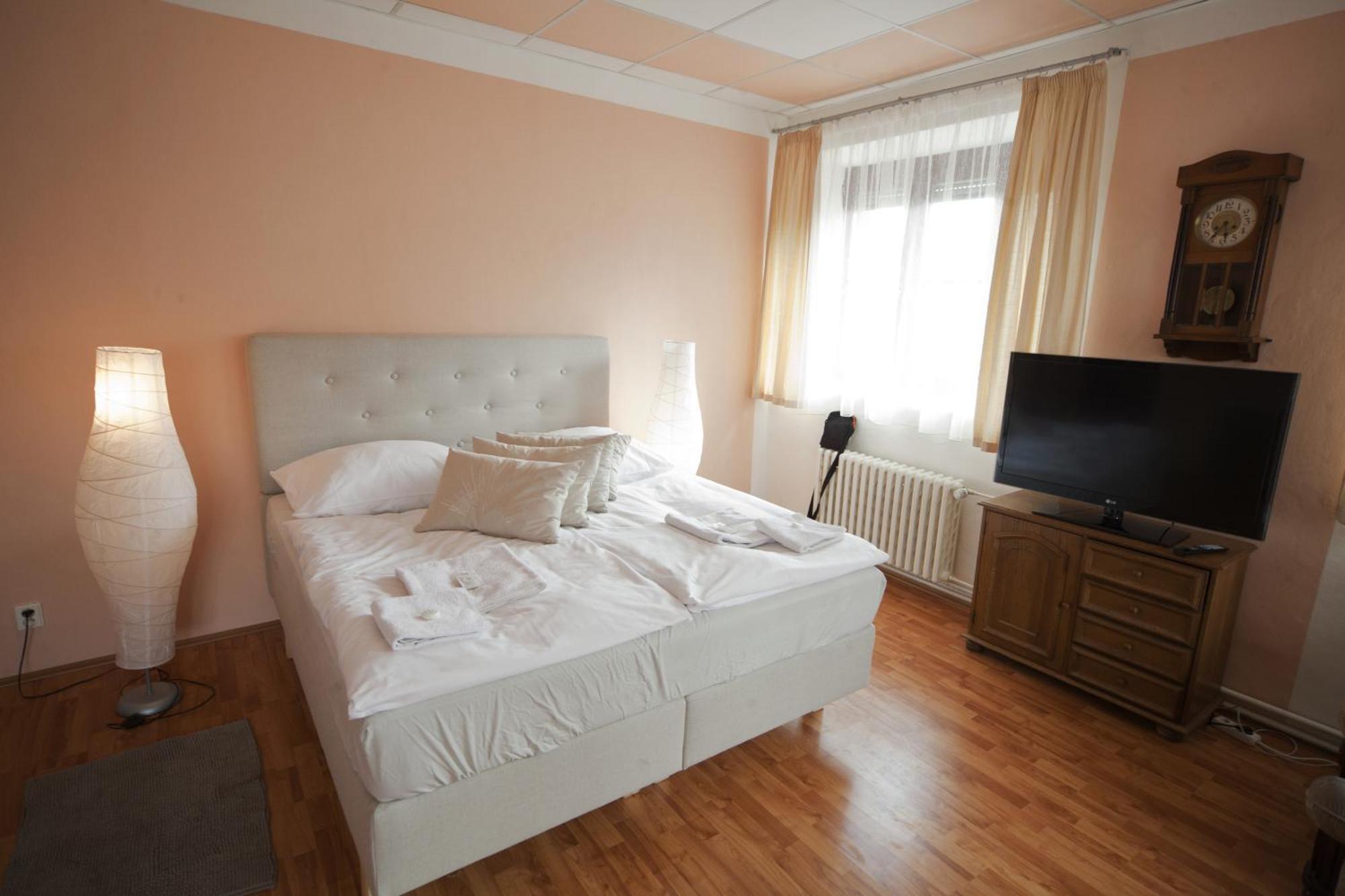 U Heligonky Hotel Brno Room photo
